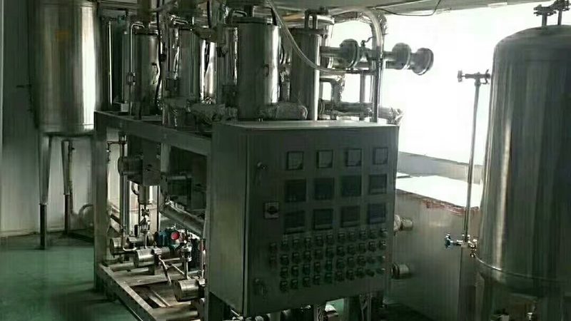 实验室反应釜材质的选择：优缺点解析**